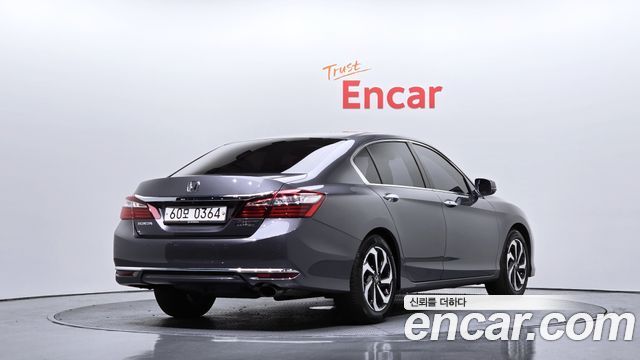 Honda Accord 2.4 9th — пробег 84 577 км — фото 2 из 5