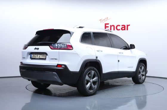 Jeep Cherokee 2.4 Limited AWD — пробег 69 252 км — фото 2 из 5