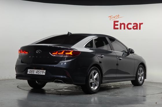 Hyundai Sonata 2.0 Smart Spicial — пробег 30 035 км — фото 2 из 5