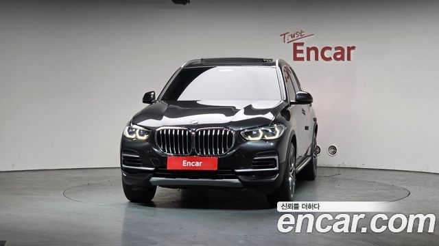 BMW X5 xDrive 40i xLine — пробег 73 998 км — фото 3 из 5