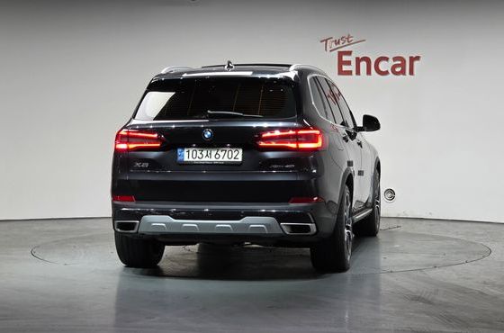 BMW X5 xDrive 40i xLine — пробег 73 998 км — фото 4 из 5