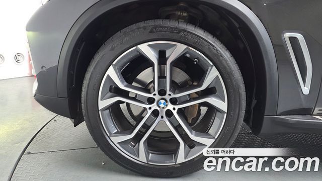 BMW X5 xDrive 40i xLine — пробег 73 998 км — фото 5 из 5