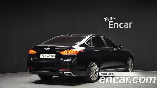 Hyundai Genesis из Кореи Encar