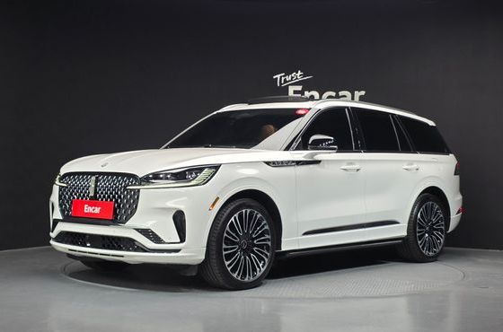 Lincoln Aviator 3.0 Black Label AWD — пробег 7 758 км — фото 1 из 5