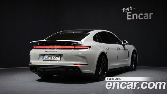 Porsche Panamera 4.0 GTS — пробег 12 947 км — фото 2 из 5