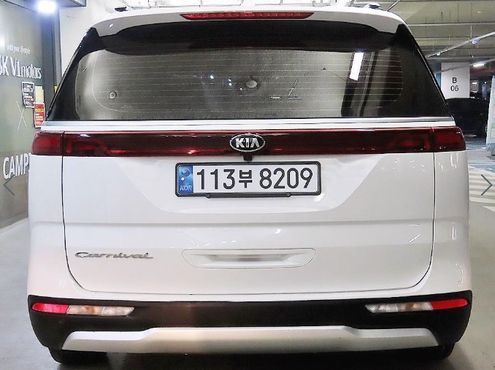 Kia Carnival 9-Seater Prestige — пробег 71 128 км — фото 5 из 5