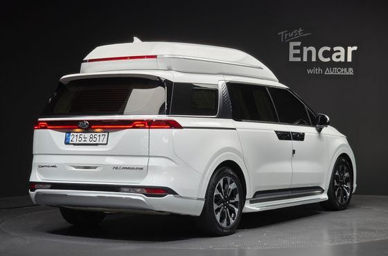 Kia Carnival 9-Seater Hi-Limousine Signature — пробег 47 626 км — фото 2 из 5