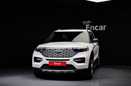 Ford Explorer 3.0 Platinum 4WD — пробег 105 781 км — фото 3 из 5