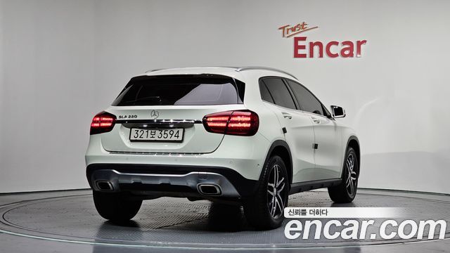 Mercedes-Benz GLA-Class из Кореи Encar
