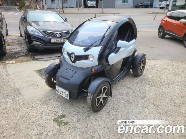 Renault (Samsung) Twizy Intens(2-seater) — пробег 5 652 км — фото 1 из 5