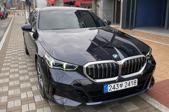 BMW 5-Series 520i M Sport — пробег 500 км — фото 2 из 5