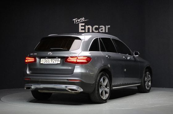 Mercedes-Benz GLC-Class GLC300 4MATIC — пробег 88 598 км — фото 2 из 5