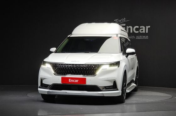 Kia Carnival 9-Seater Hi-Limousine Signature — пробег 71 172 км — фото 3 из 5