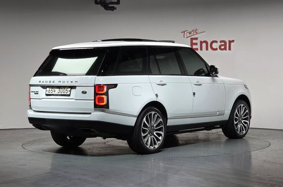 Land Rover Range Rover 4.4 SDV8 Vogue SE DIESEL — пробег 108 511 км — фото 2 из 5