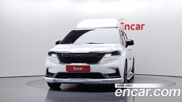 Kia Carnival 7-Seater Hi-Limousine Signature — пробег 73 659 км — фото 3 из 5