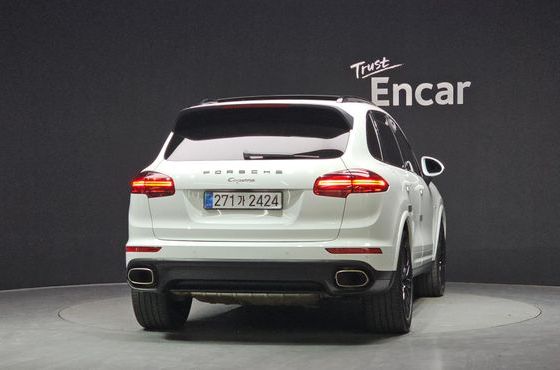 Porsche Cayenne 3.0 Diesel Platium Edition 958 — пробег 101 947 км — фото 4 из 5