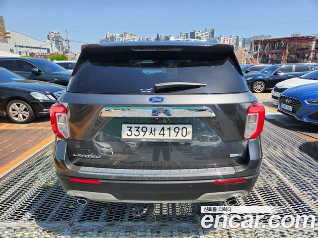 Ford Explorer 2.3 LimIted 4WD — пробег 132 560 км — фото 5 из 5