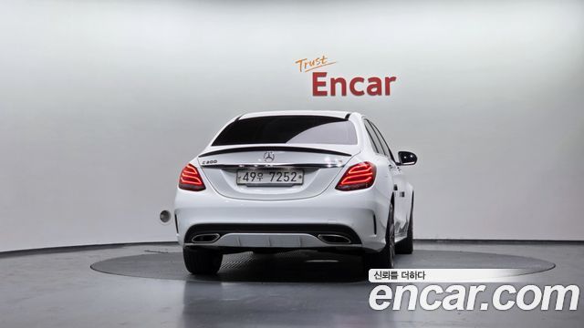 Mercedes-Benz C-Class из Кореи Encar