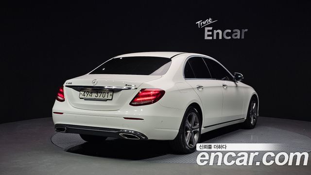Mercedes-Benz E-Class E300 4MATIC Avnatgarde — пробег 88 176 км — фото 2 из 5