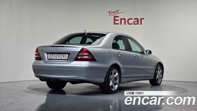 Mercedes-Benz C-Class из Кореи Encar