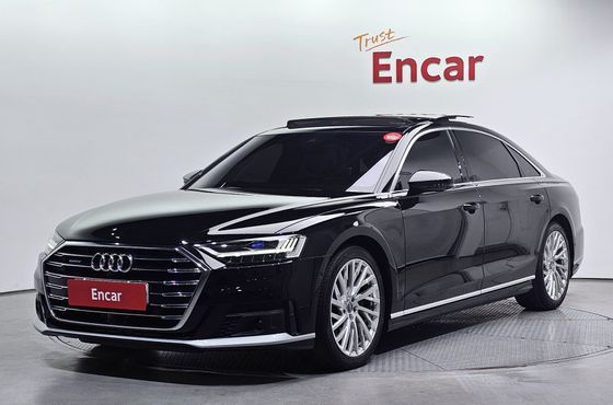 Audi A8 55 TFSI Quattro LWB — пробег 53 321 км — фото 1 из 5