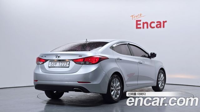 Hyundai AVANTE из Кореи Encar