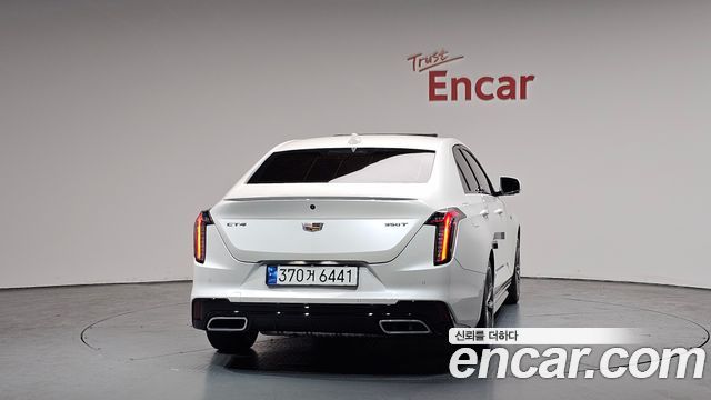 Cadillac CT4 из Кореи Encar