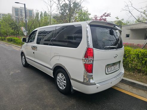 Hyundai Starex 11-Seater Wagon Modern — пробег 61 431 км — фото 4 из 5