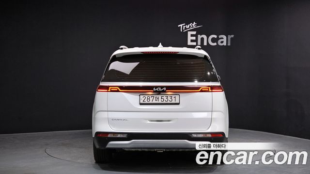Kia Carnival из Кореи Encar