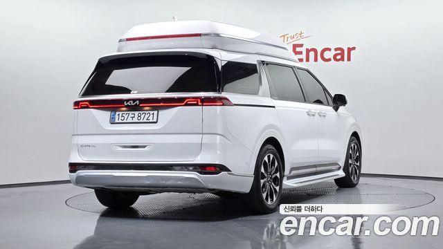 Kia Carnival 9-Seater Hi-Limousine Signature — пробег 33 255 км — фото 2 из 5
