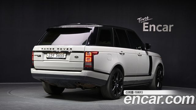 Land Rover Range Rover 4.4 SDV8 Vogue SE DIESEL — пробег 133 986 км — фото 2 из 5