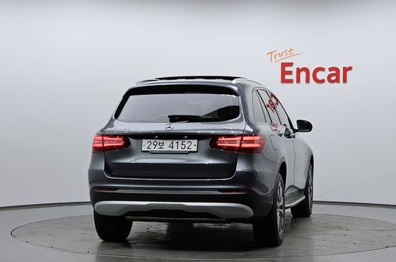 Mercedes-Benz GLC-Class GLC350e 4MATIC Premium — пробег 45 192 км — фото 4 из 5