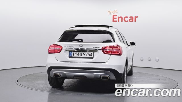 Mercedes-Benz GLA-Class GLA200 d 4MATIC — пробег 87 598 км — фото 4 из 5