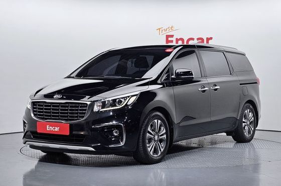Kia Carnival 9-Seater Luxury — пробег 131 664 км — фото 1 из 5