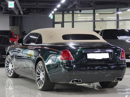 Rolls-Royce Dawn 6.6 V12 — пробег 44 000 км — фото 4 из 5