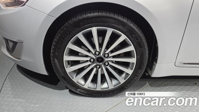 Kia K7 из Кореи Encar
