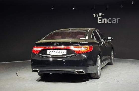 Hyundai Grandeur HG300 Premium Collection — пробег 106 450 км — фото 4 из 5