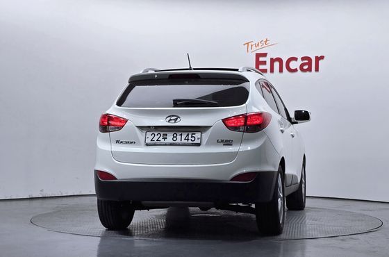 Hyundai Tucson Diesel 2WD LX20 Smart-Pack — пробег 172 323 км — фото 4 из 5
