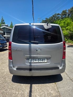 Hyundai Starex 3-Seater VAN CVX Deluxe — пробег 160 000 км — фото 4 из 5