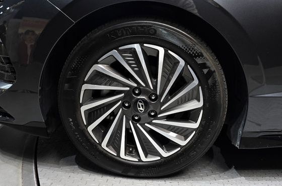 Hyundai Sonata Exclusive — пробег 31 567 км — фото 5 из 5