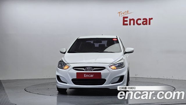 Hyundai Accent Diesel 1.6 VGT Smart — пробег 204 376 км — фото 3 из 5
