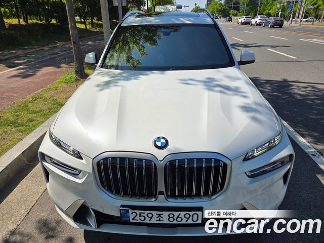 BMW X7 xDrive 40d Design Pure Excellence 6-Seater — пробег 6 100 км — фото 1 из 5