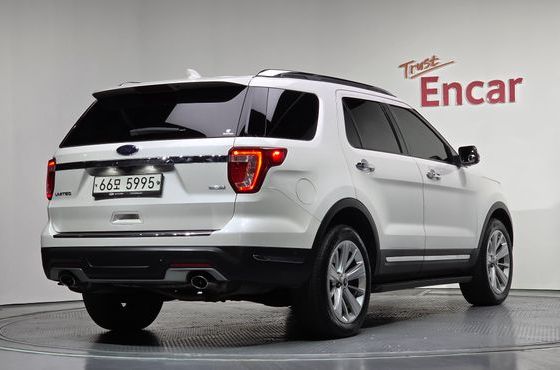 Ford Explorer 2.3 Limited 4WD 5th — пробег 74 981 км — фото 2 из 5