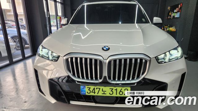 BMW X5 xDrive 40i M Sport — пробег 500 км — фото 1 из 5