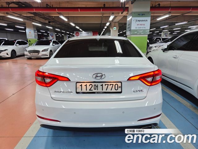 Hyundai Sonata 2.0 Care+ — пробег 72 592 км — фото 4 из 5