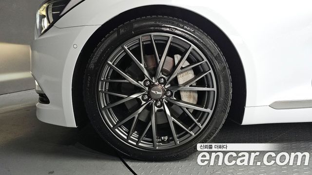 Hyundai Genesis из Кореи Encar