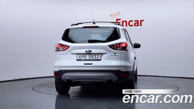 Ford Escape из Кореи Encar