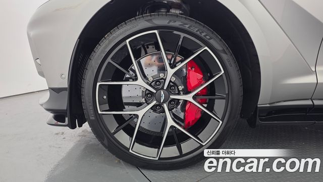 Astonmartin DBX из Кореи Encar