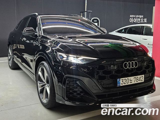 Audi Q8 55 TFSI Quattro Premium — пробег 603 км — фото 3 из 5