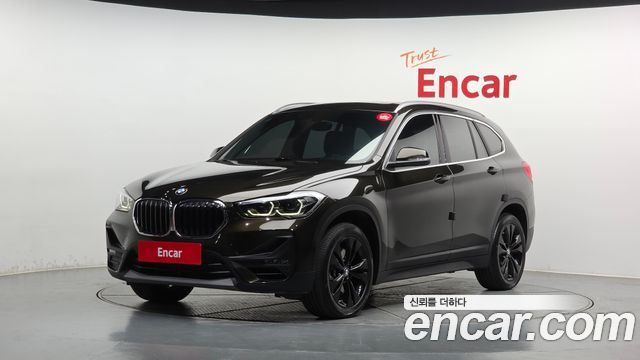 BMW X1 xDrive 20i Advantage — пробег 48 560 км — фото 1 из 5